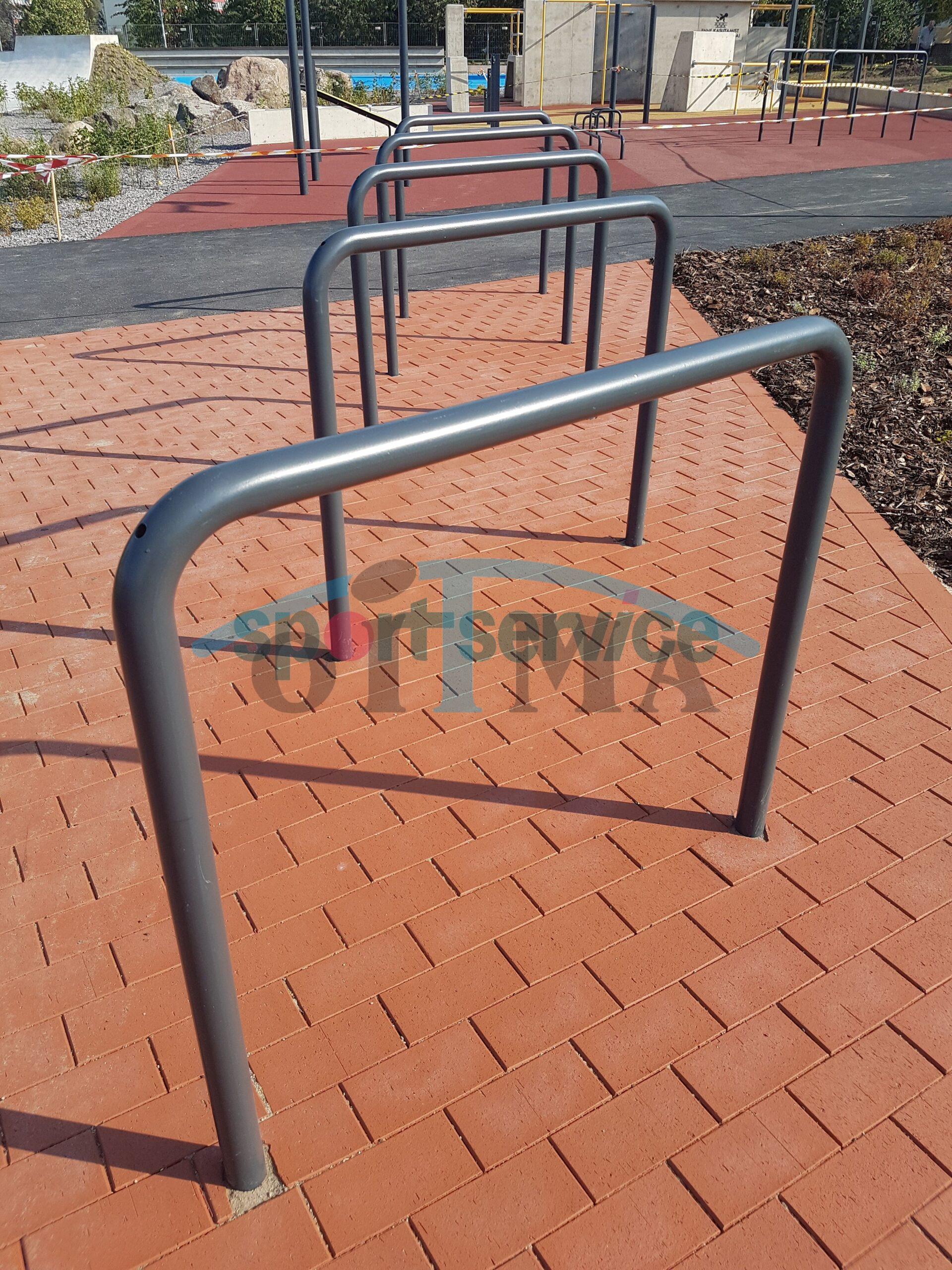 Bicycle parking rack wide U